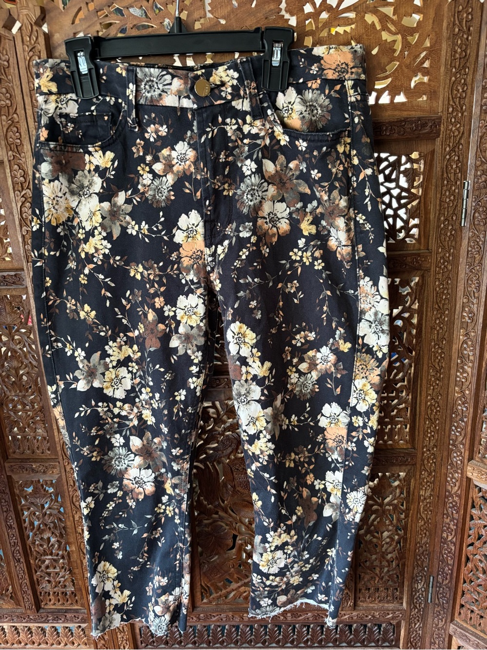 JEN7 Floral High-Rise Jeans in Black with Cream & Tan Blooms